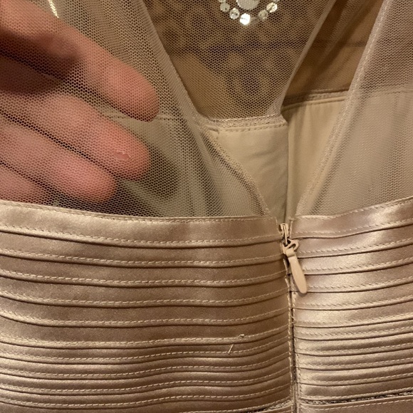 BCBG Maxazria Morgane Dress Champagne Nude Tan Formal Women's size 8. - Picture 4 of 4